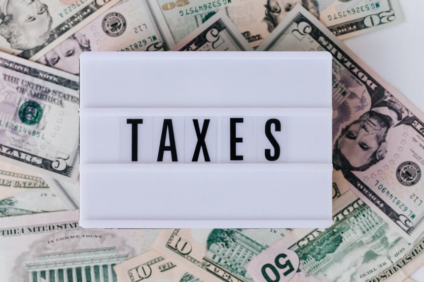 Why Billionaires Pay Less Tax Than You—The Legal Loopholes They Don’t Want You to Know in 2025