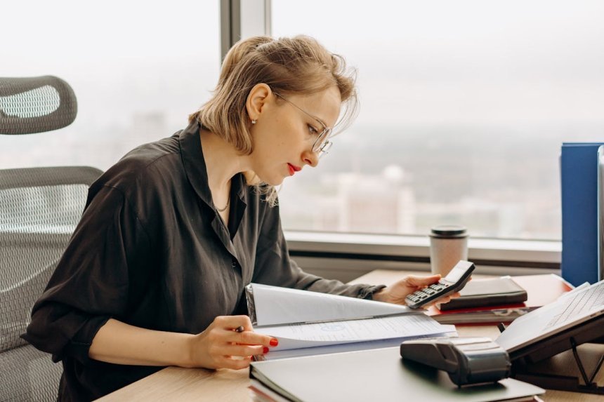 Administrative sector: what are your main responsibilities and routines?